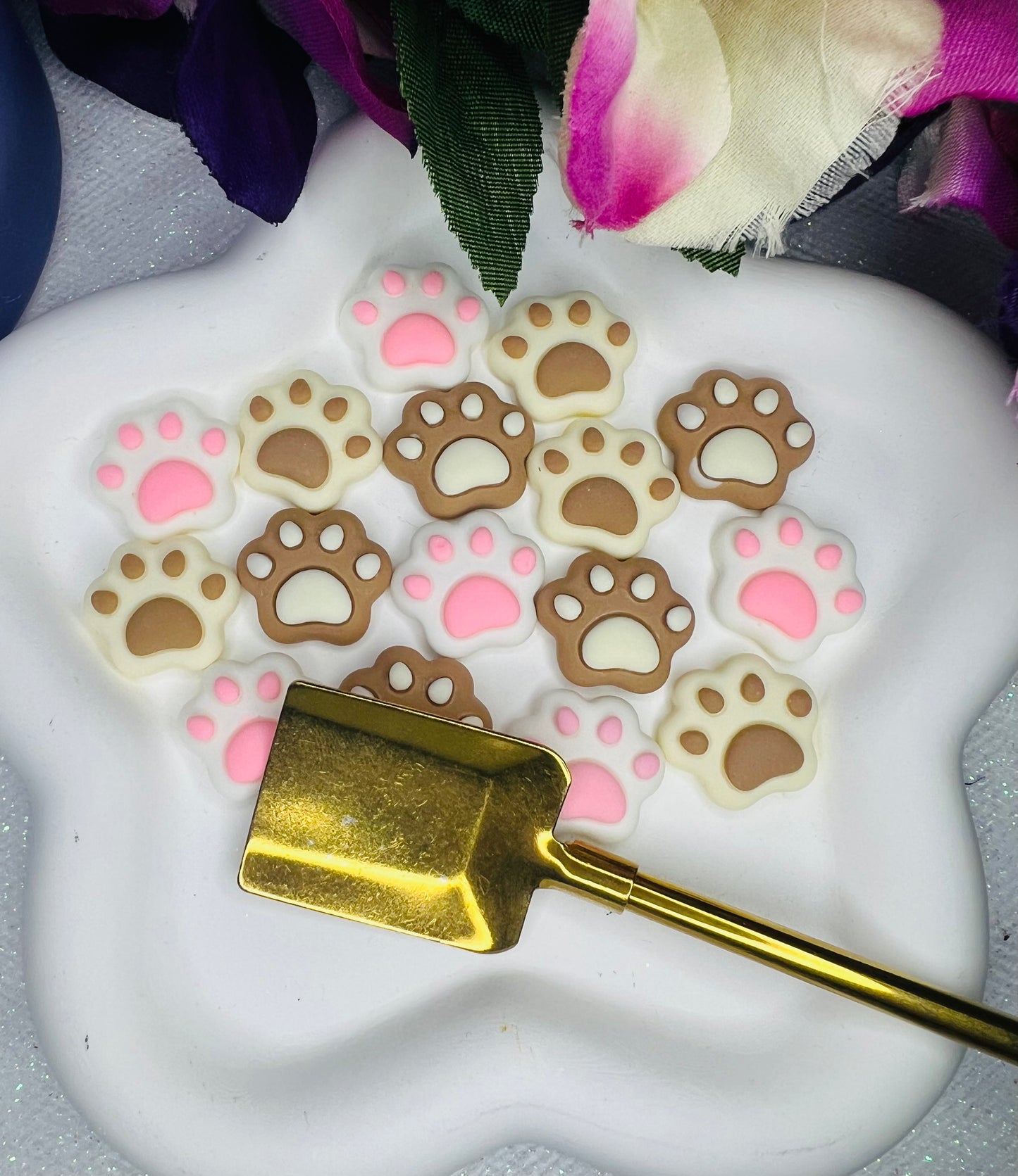 Paw print party